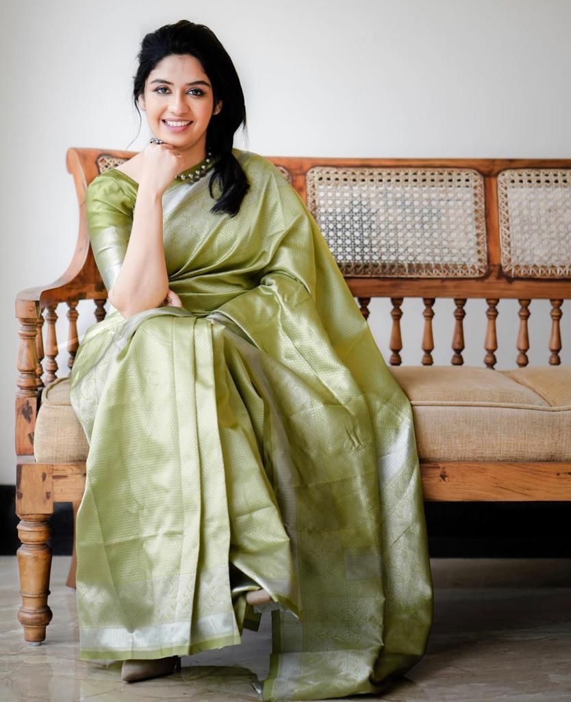 Elegant Olive Green Silk Saree with Subtle Shine
