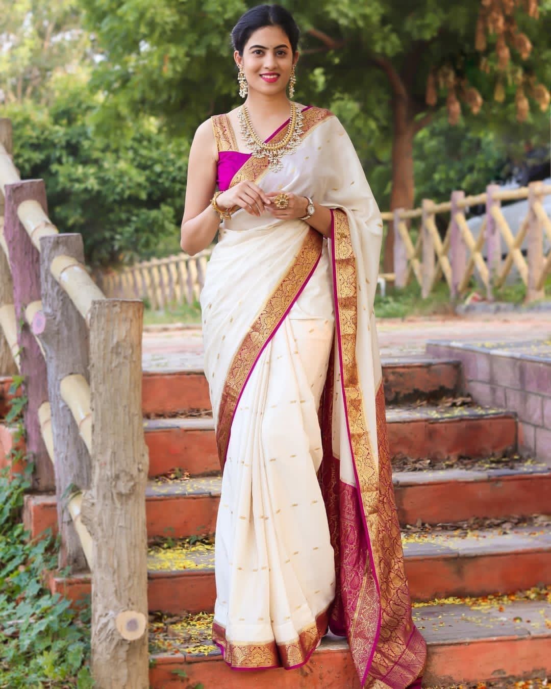 Lightweight Banarasi Saree in Premium Lichi Silk