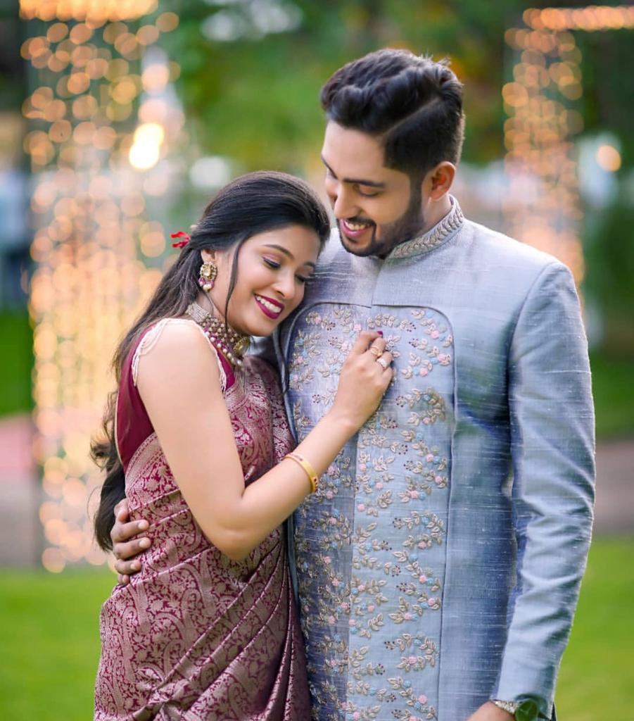 Elegant Maroon Silk Saree with All-Over Woven Motifs