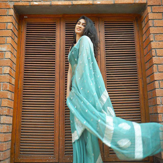 Softloom Saree Made from Lilan Cotton Featuring Slab Texture and Designer Blouse