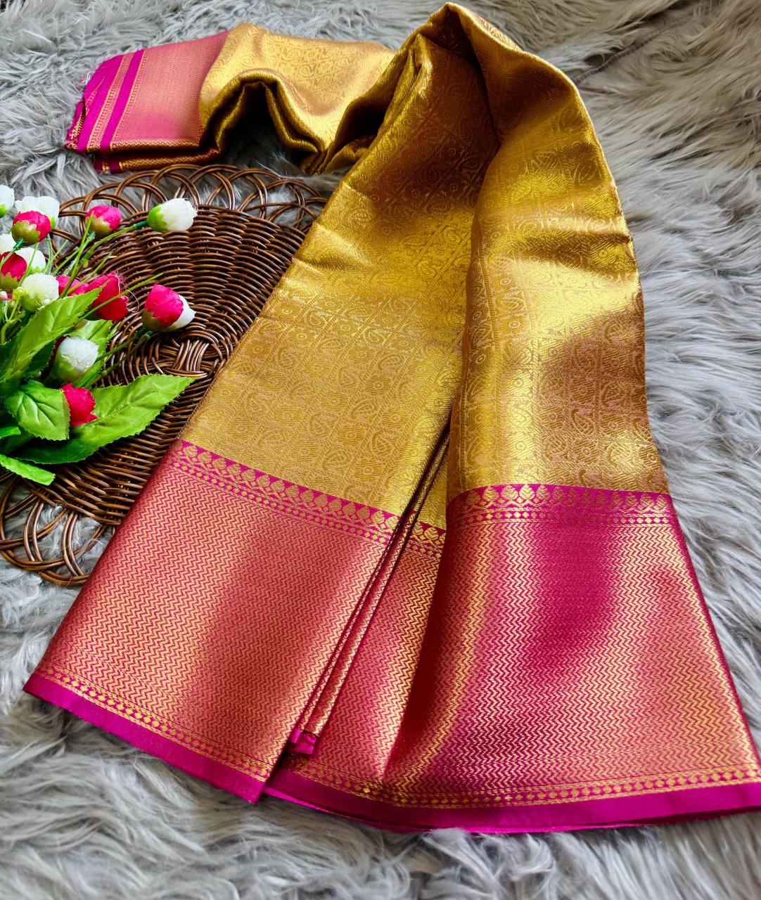 Rani Mukherji Inspired Premium Tissue Silk Saree with Rich Pallu