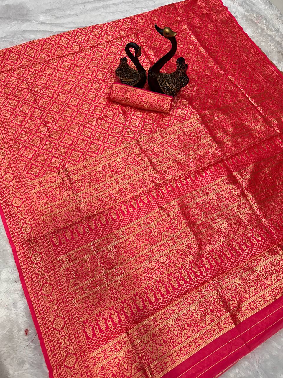 Comfort Luxe Organic Banarasi Lichi Silk Wedding Saree