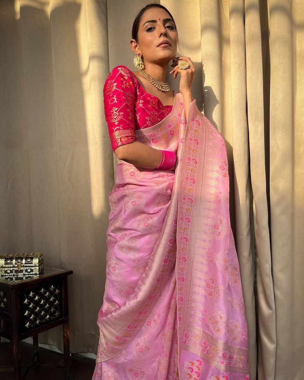 Easy-Drape Lichi Silk Saree with Banarasi Motifs