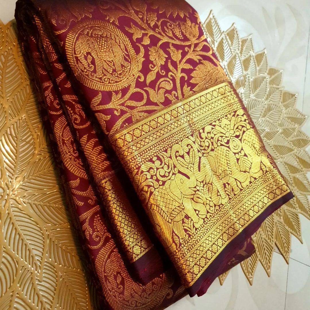 Refined Banarasi Bridal Ensemble Made from Organic Lichi Silk Saree