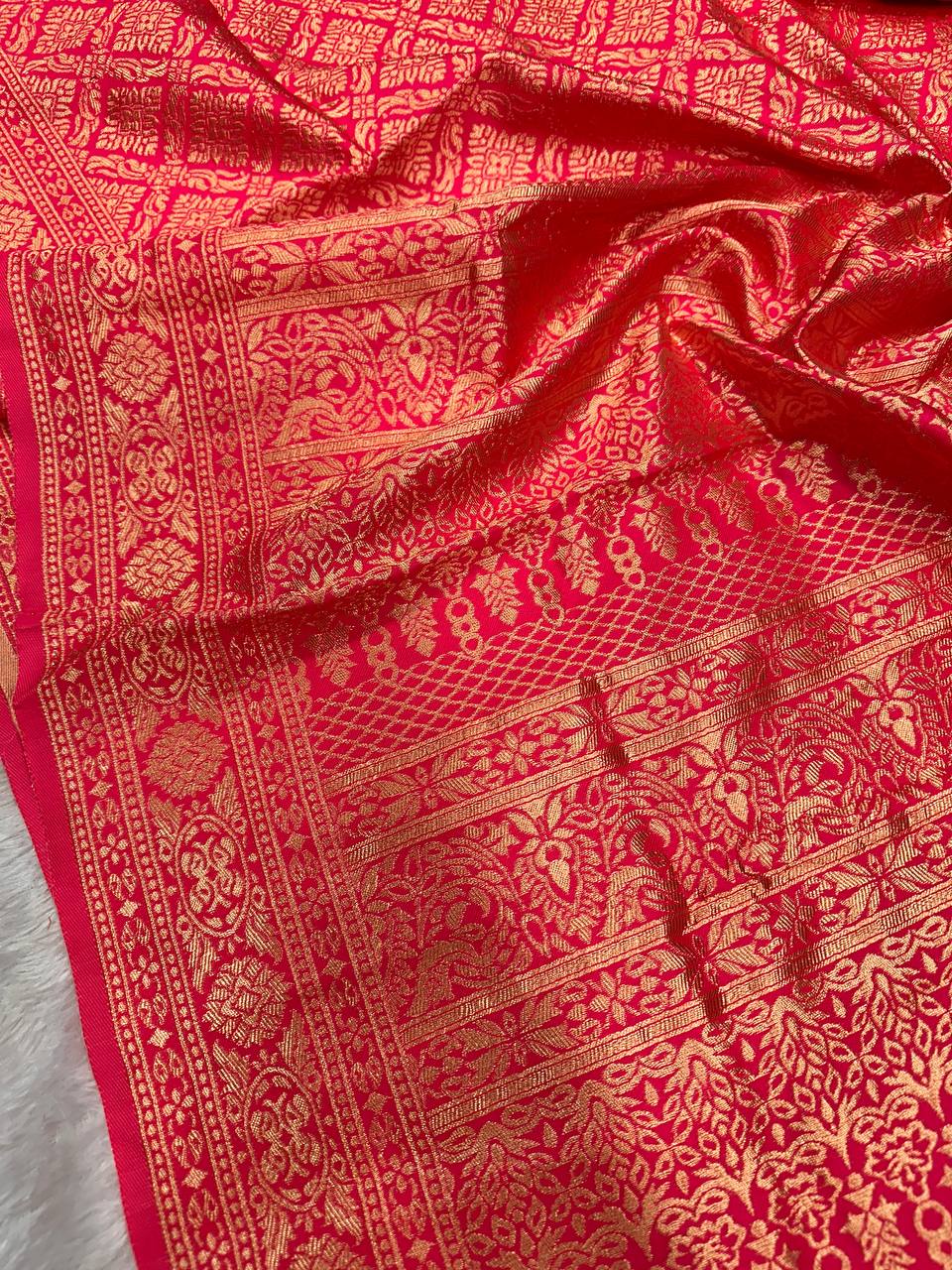 Comfort Luxe Organic Banarasi Lichi Silk Wedding Saree
