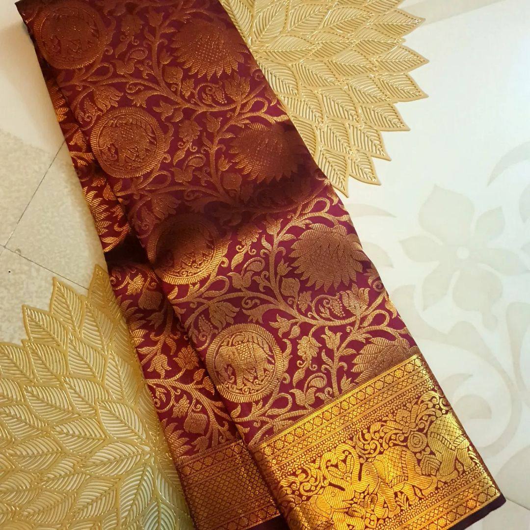 Refined Banarasi Bridal Ensemble Made from Organic Lichi Silk Saree