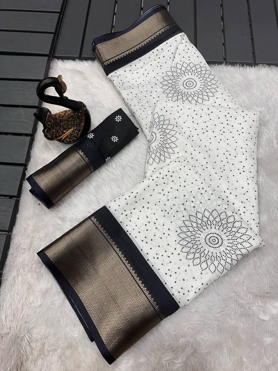 Pure Dola Silk Saree with HD Batik Print & Jacquard Border